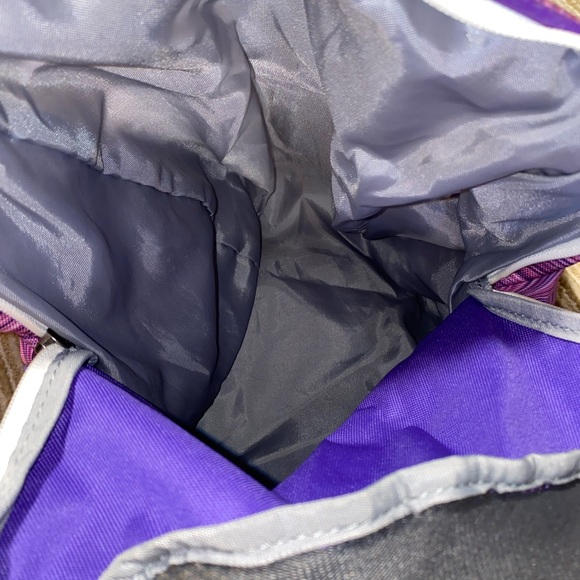 Purple Under Armour gym bag. - Picture 7 of 8